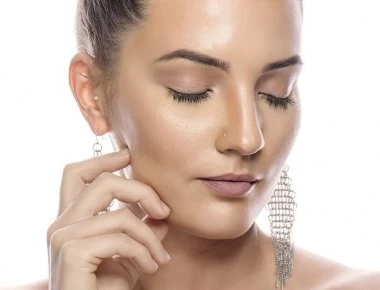 Αυτά είναι τα 4 σημεία του σώματος που δεν πρέπει να αγγίζετε με τα χέρια